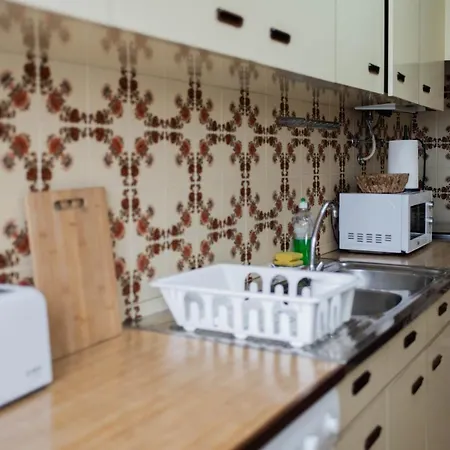 Hostel Surf Emotions *