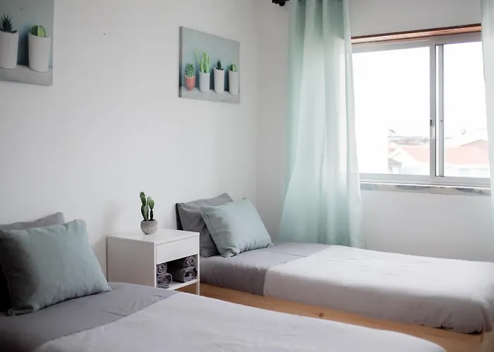 Hostel Surf Emotions *