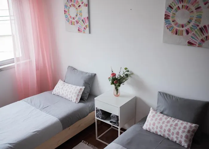 Hostel Surf Emotions *